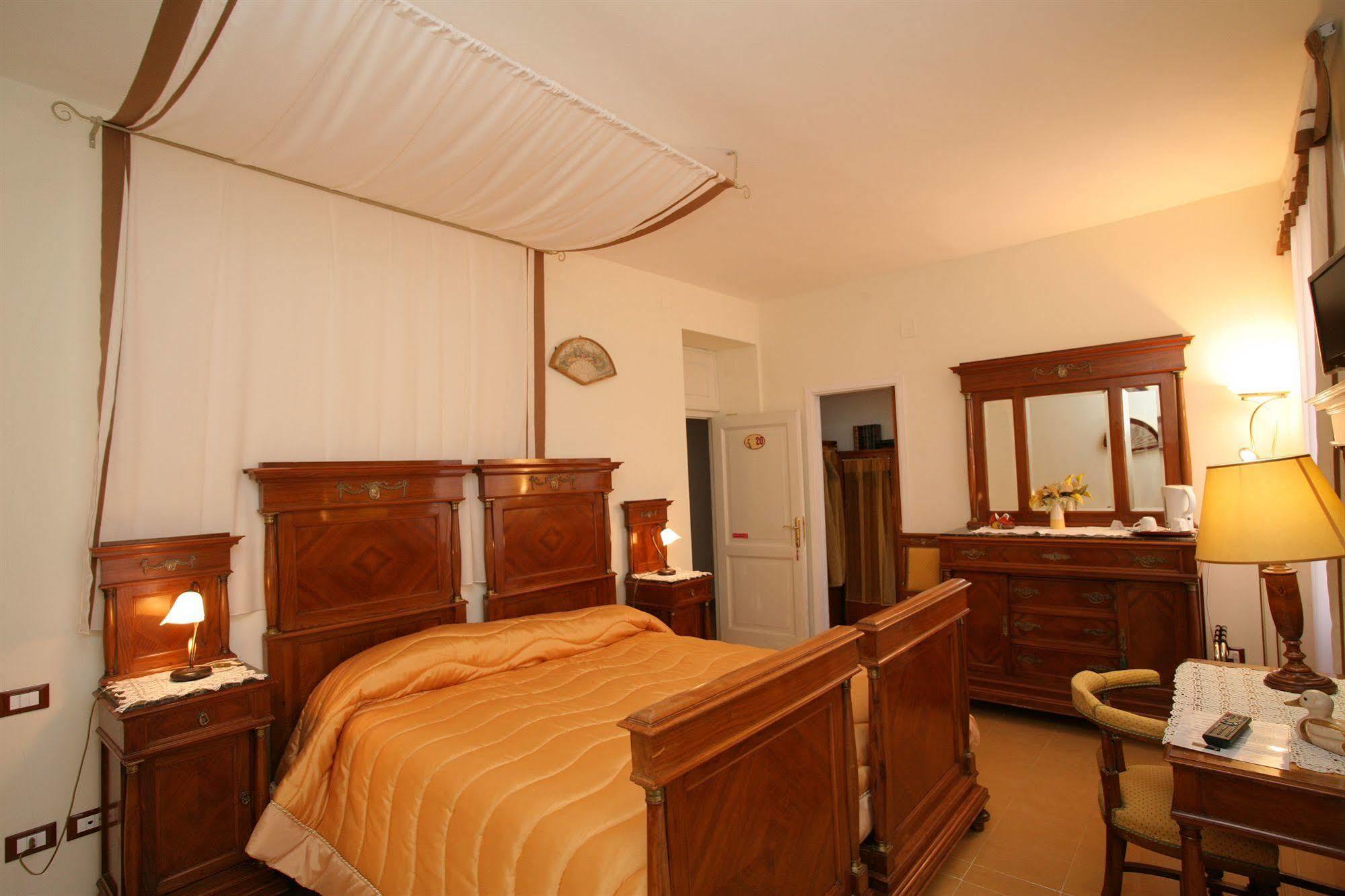 Hotel Roma Scanno Kültér fotó